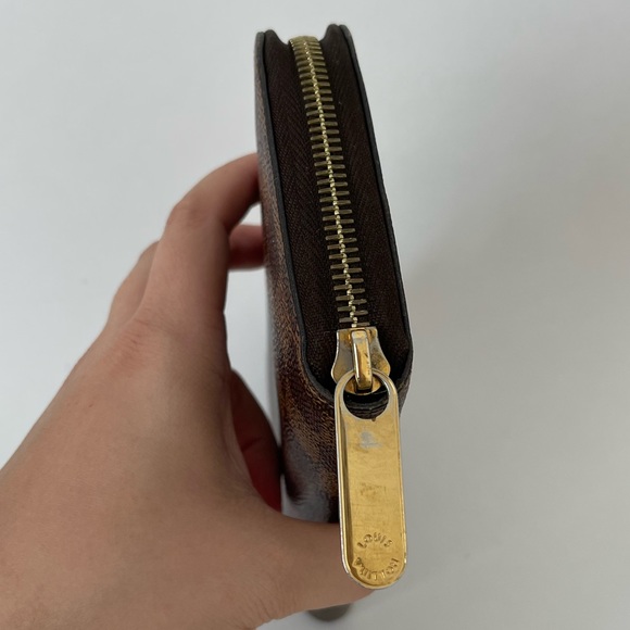 LOUIS VUITTON DAMIER EBENE ZIPPY WALLET - Picture 5 of 10